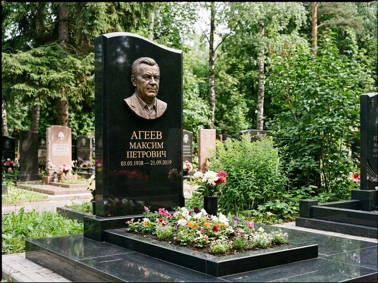 Памятник с барельефом — выполненная работа 13 в Уфе