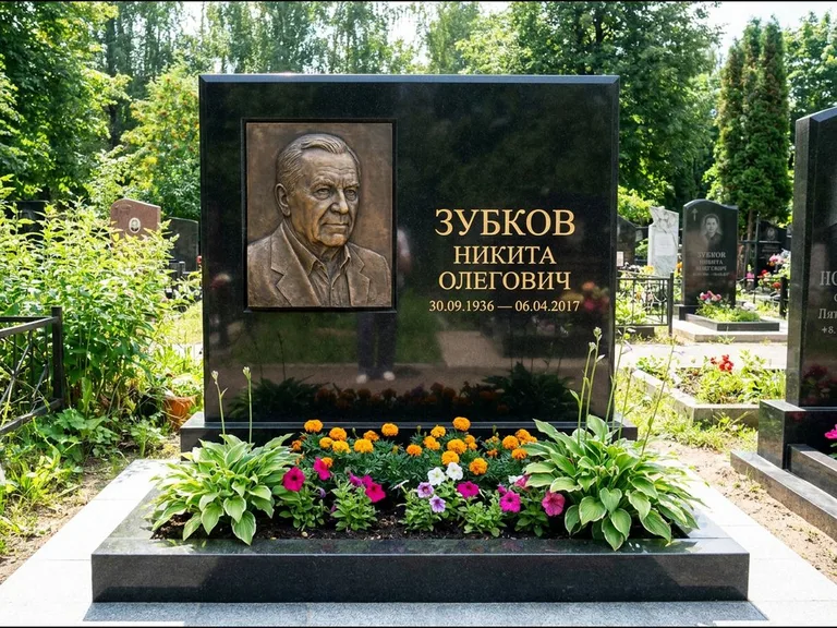 Памятник с барельефом — выполненная работа 19 в Уфе