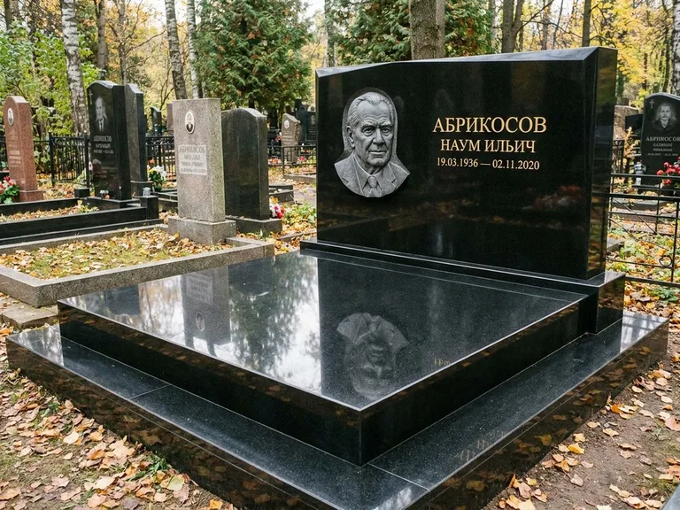 Памятник с барельефом — выполненная работа 37 в Уфе