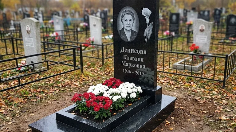 Памятник с гравировкой калл — выполненная работа «Денисова» в Уфе