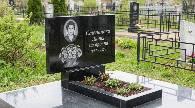 Памятник с гравировкой ромашек — выполненная работа «Степанова» в Уфе