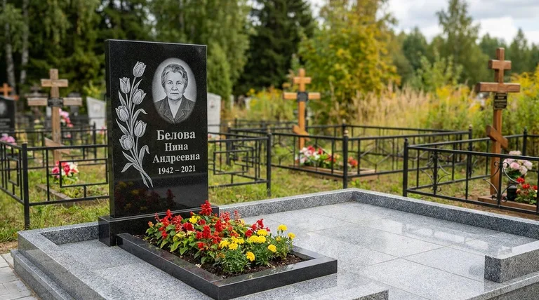 Памятник с гравировкой тюльпанов — выполненная работа «Белова» в Уфе