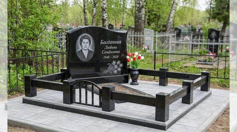 Памятник с гравировкой тюльпанов — выполненная работа «Богданова» в Уфе