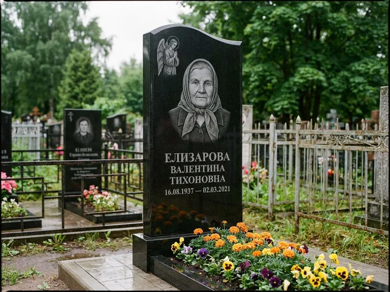 Памятник с гравировкой ангела — гравировка ангела с голубем по диагонали стелы, работа «Пантелеева» в Уфе