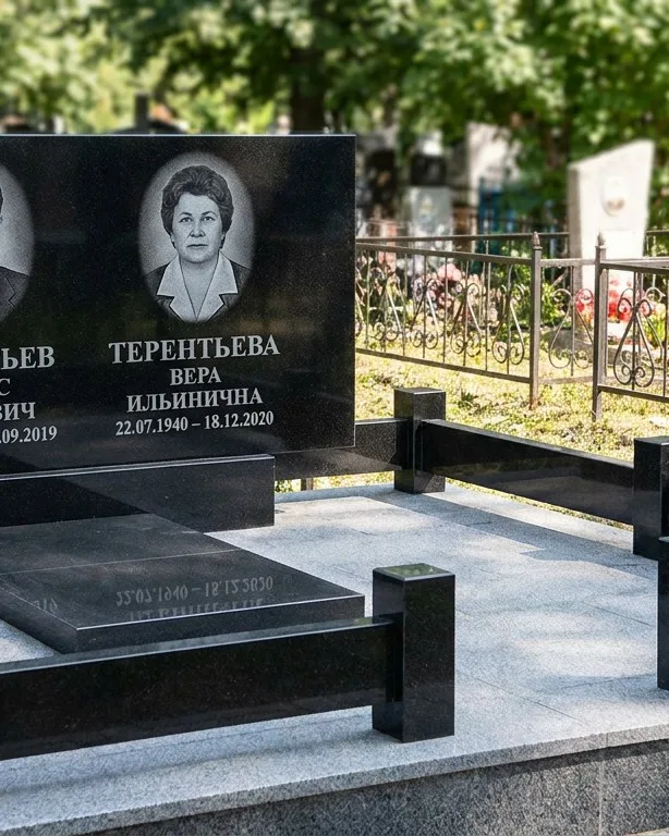 Премиум памятник под ключ с золочёной гравировкой в Уфе