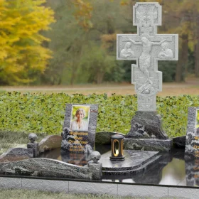 Памятник на могилу П127